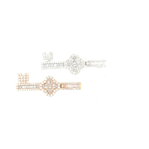 10k gold clover key pendant